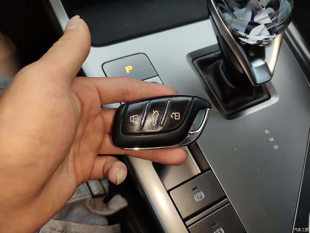 Roewe RX5, 2023 14