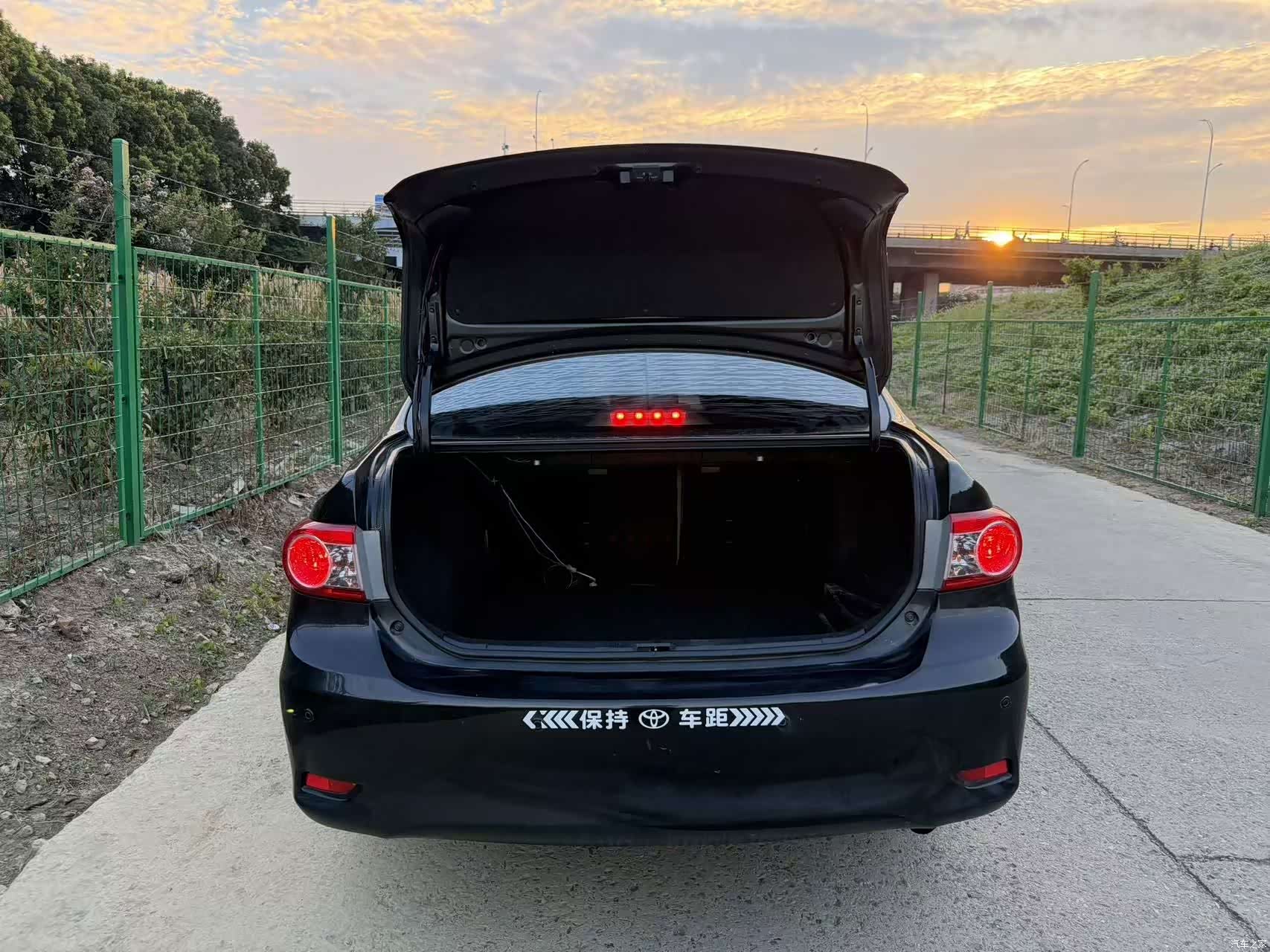 Toyota Corolla, 2011 12