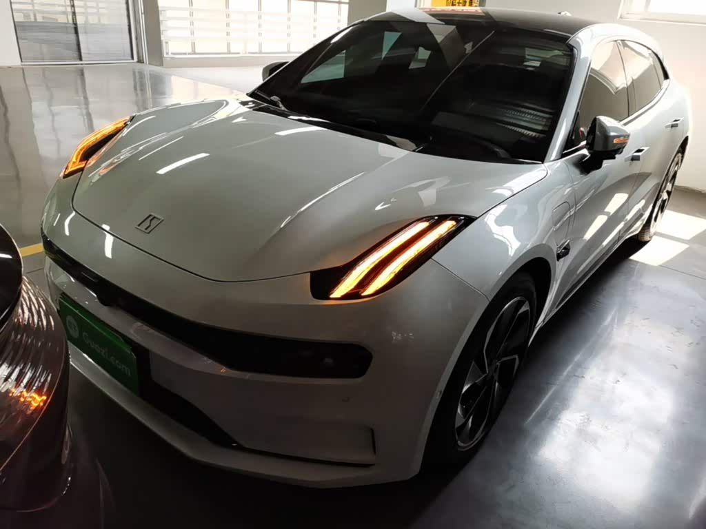 Zeekr 001