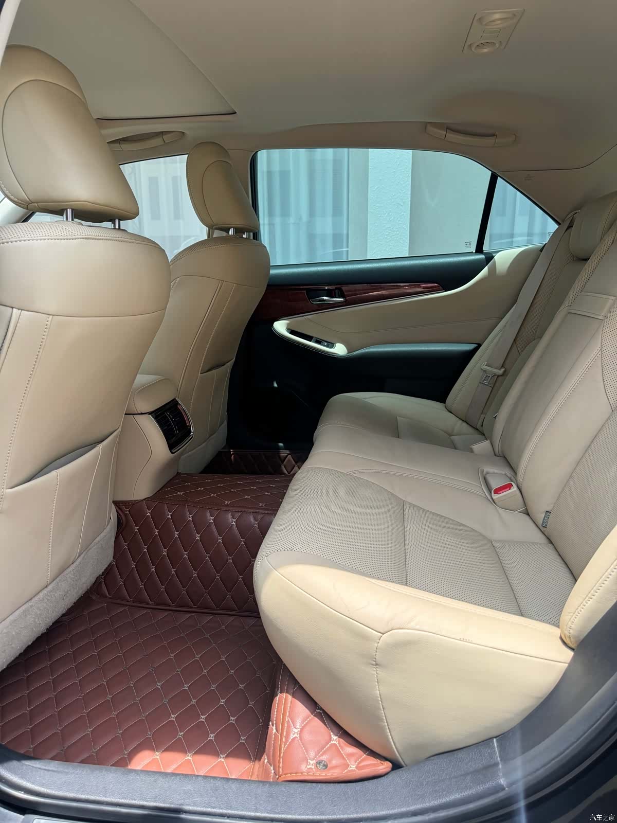Toyota Crown, 2016 14