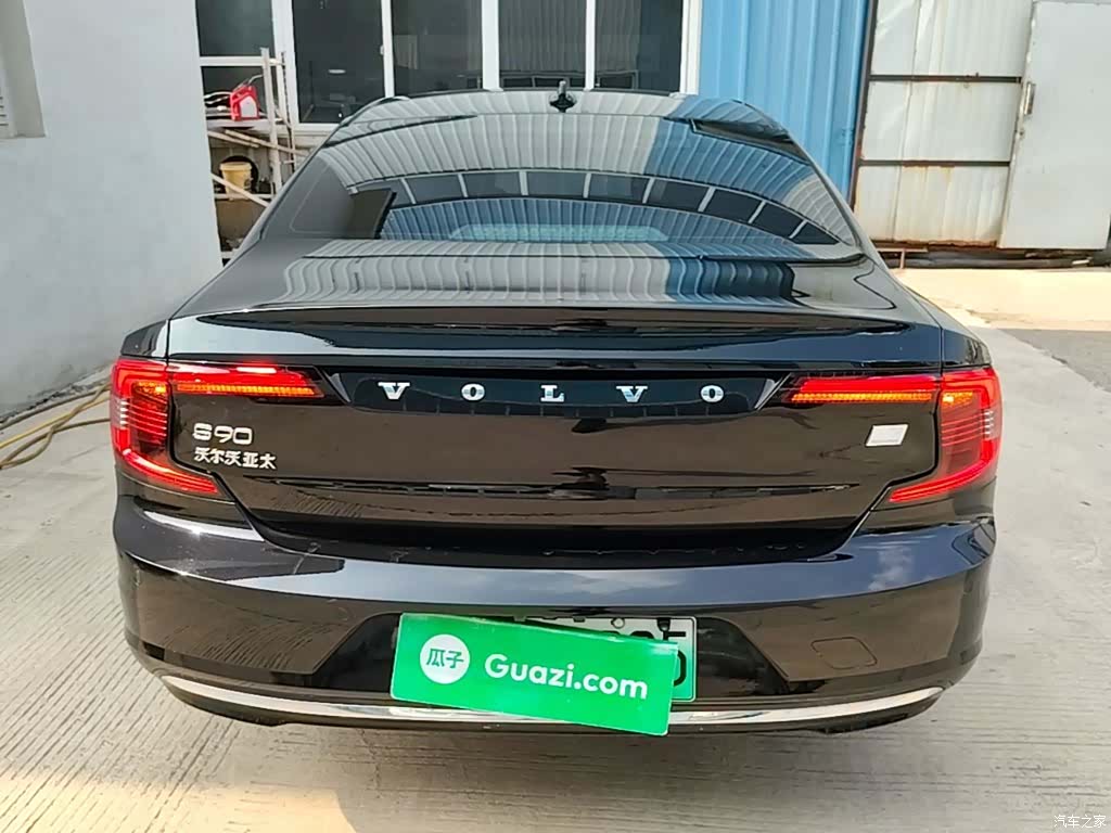 Volvo S90, 2023 4