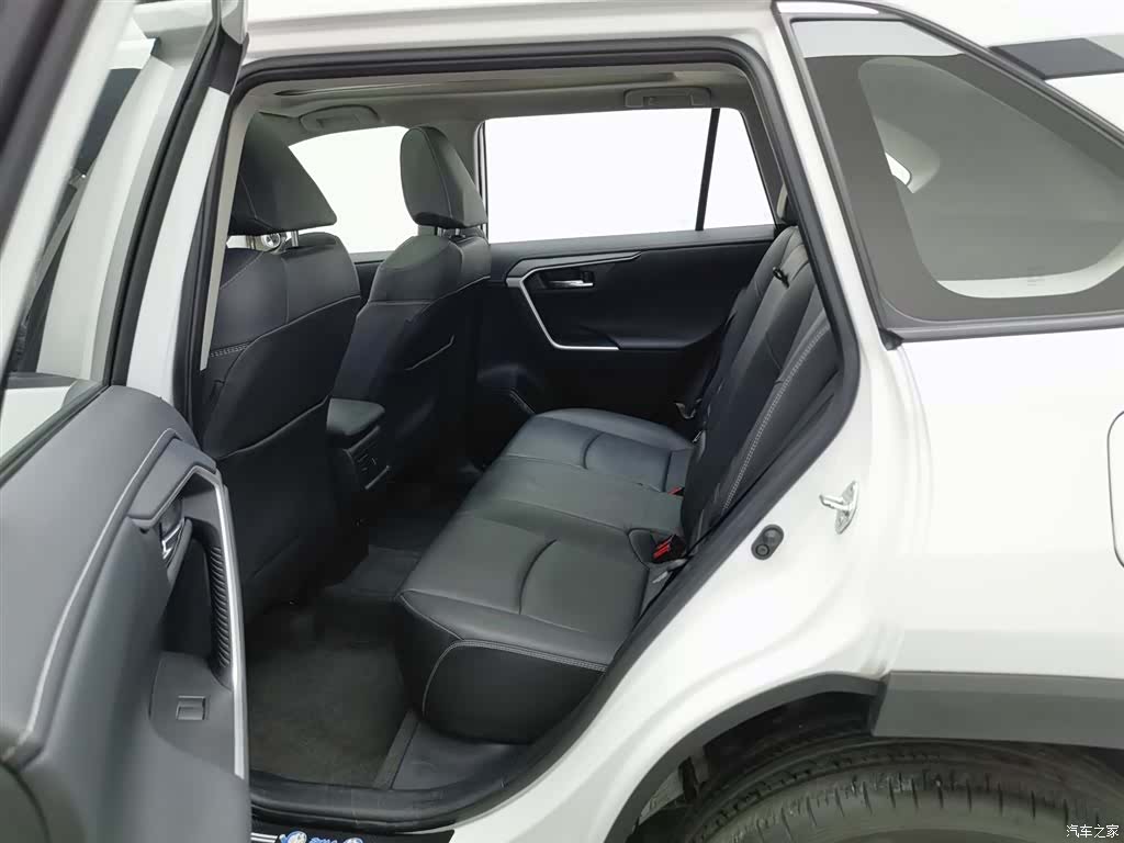 Toyota RAV4, 2023 15