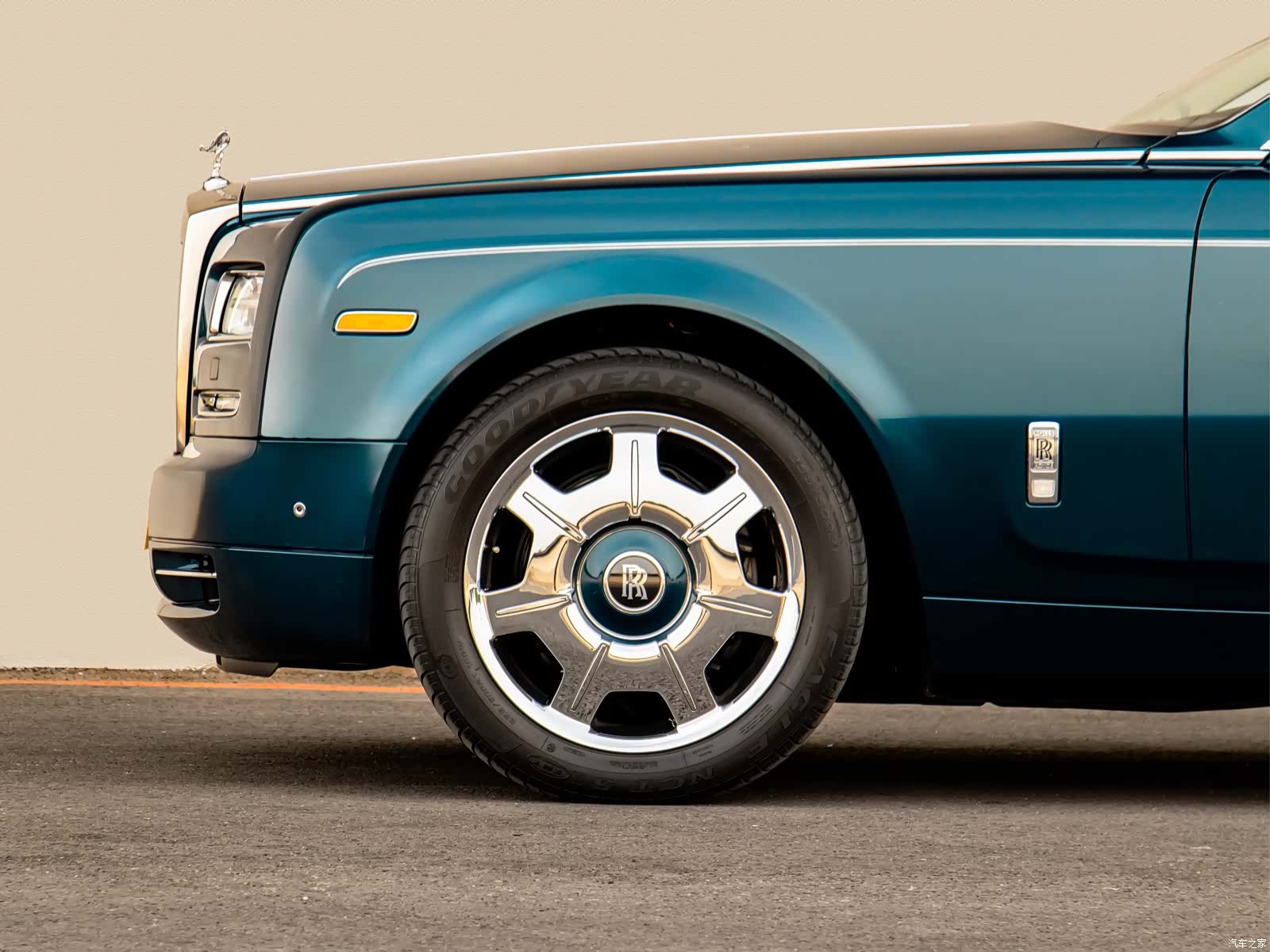 Rolls-Royce Phantom, 2013 8