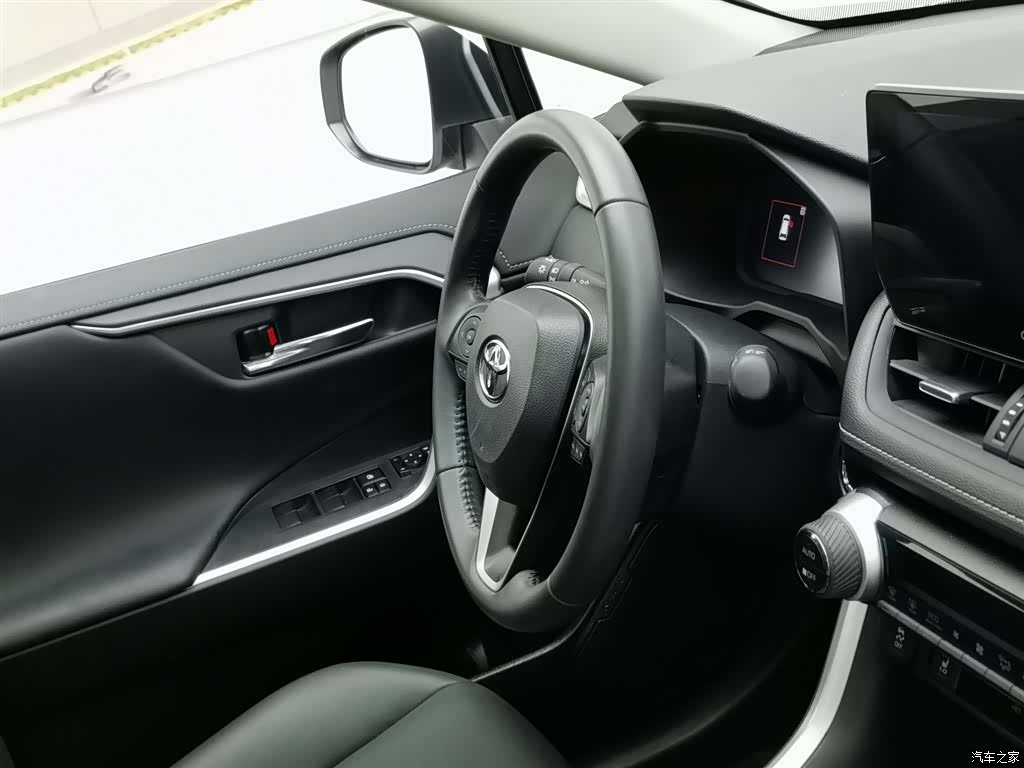 Toyota RAV4, 2023 22