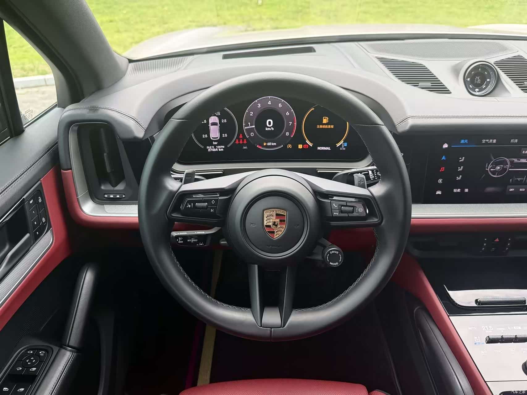 Porsche Cayenne, 2024 11