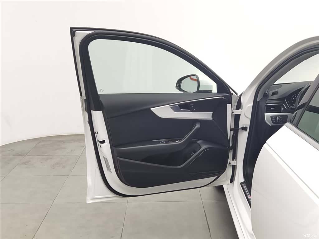 Audi A4L, 2018 8