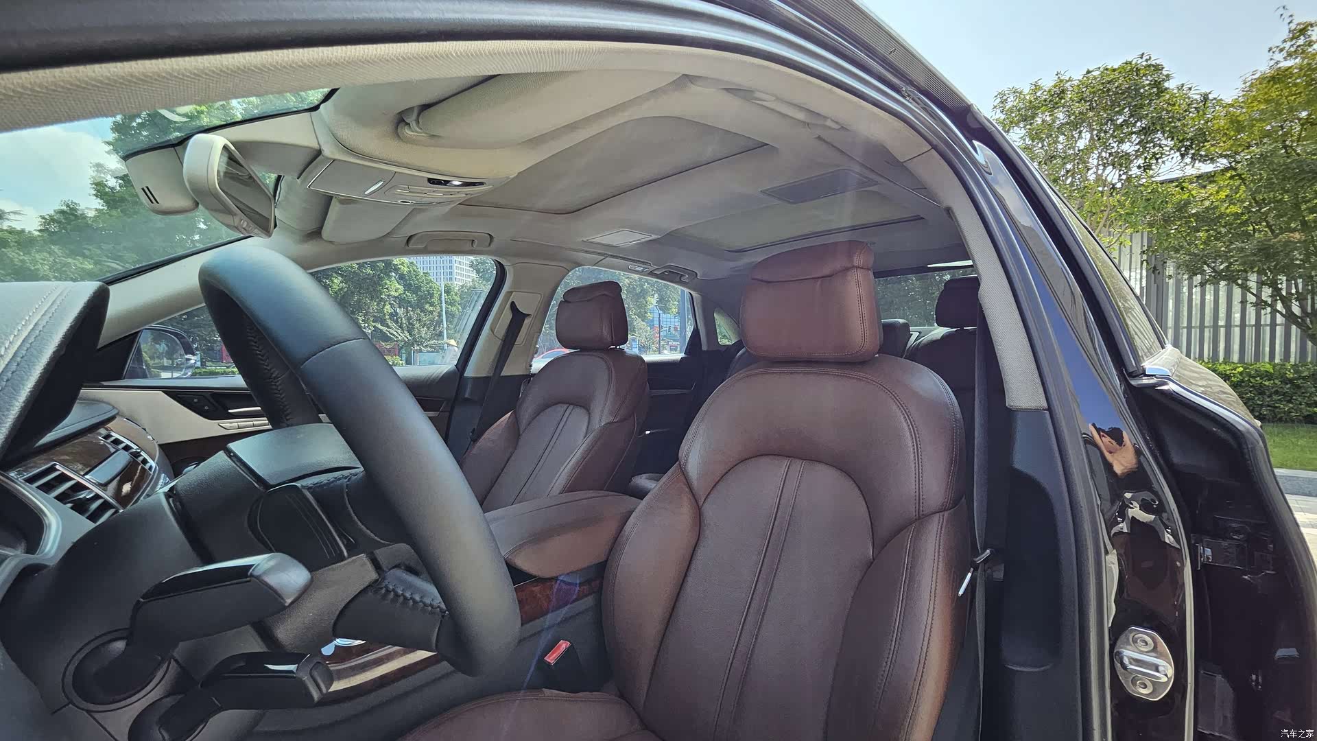 Audi A8L, 2012 10
