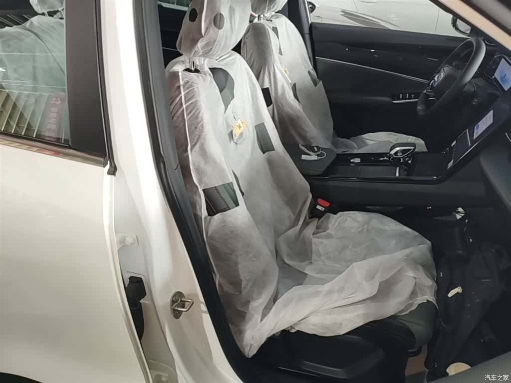 Geely Boyue, 2026 25