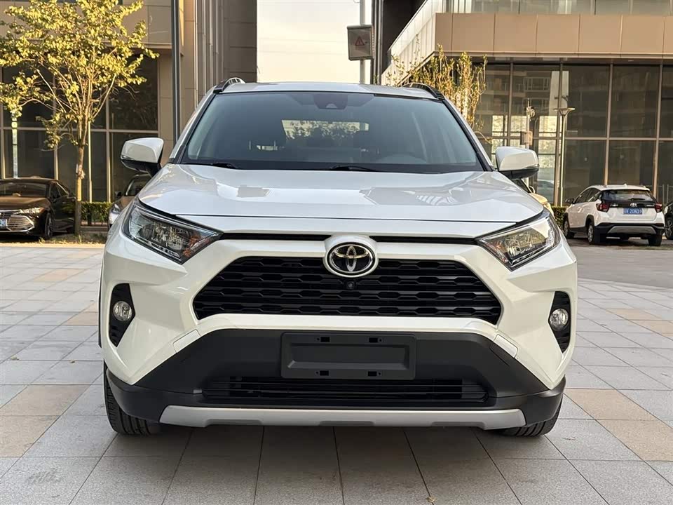 Toyota RAV4 Rongfang