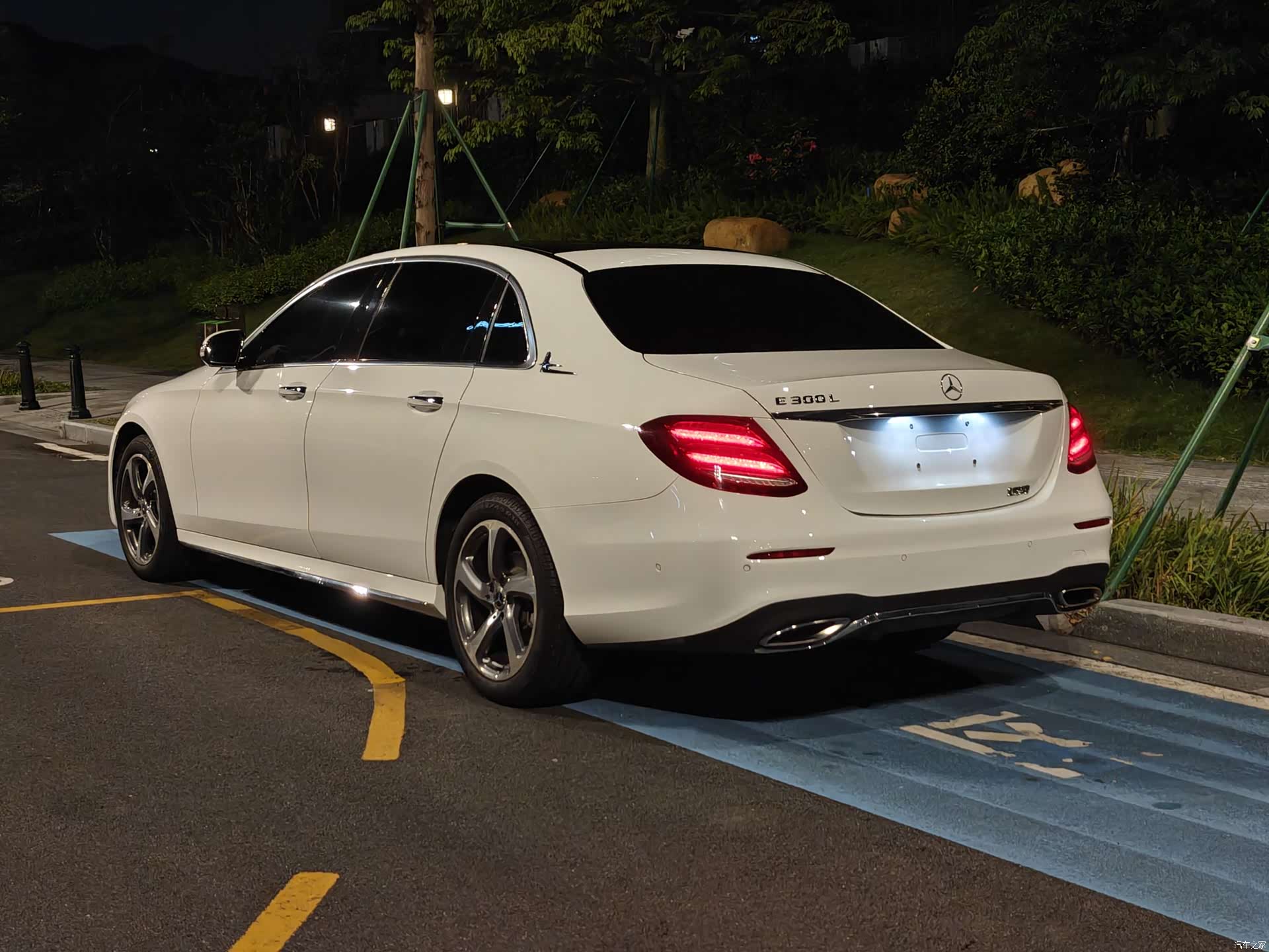 Mercedes-Benz E-Class, 2018 18