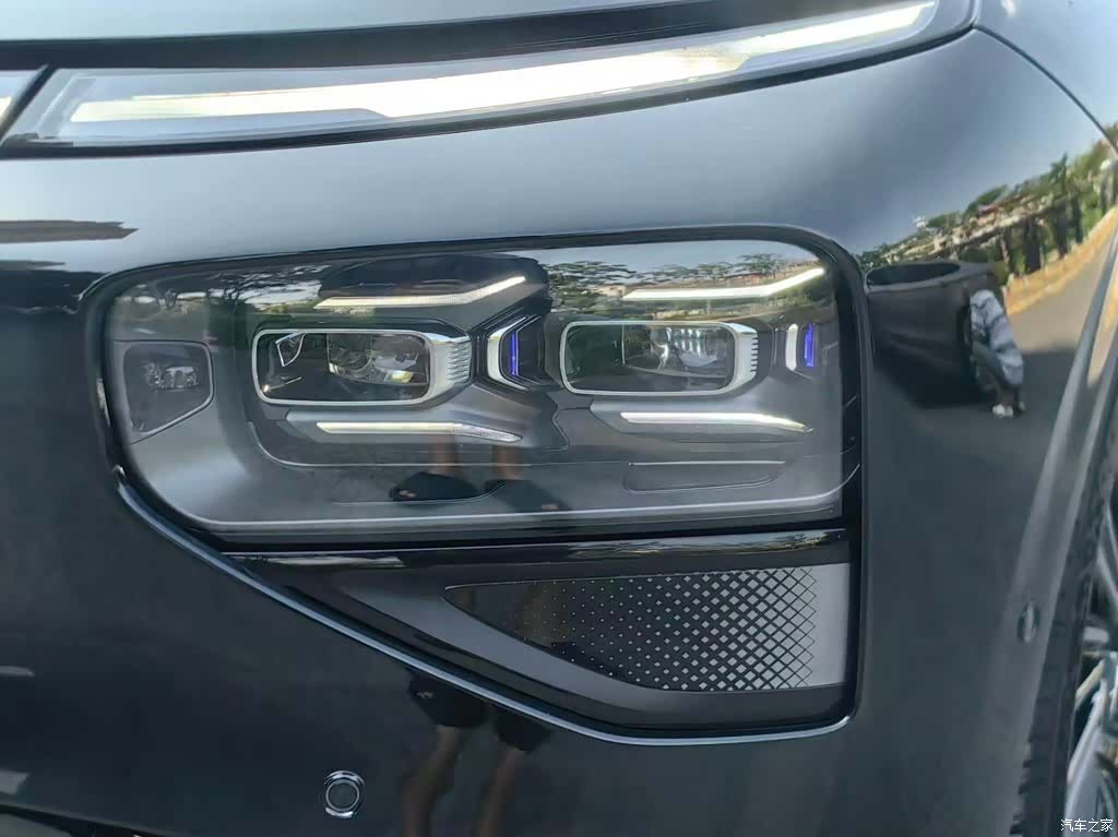 Xpeng G9, 2025 11