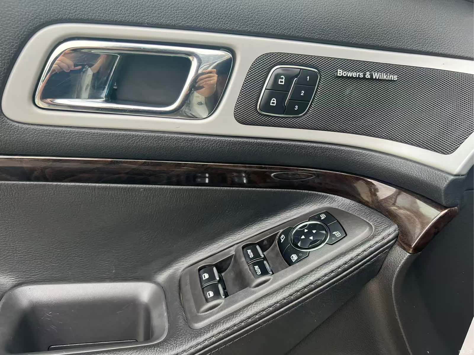 Ford Explorer, 2013 12