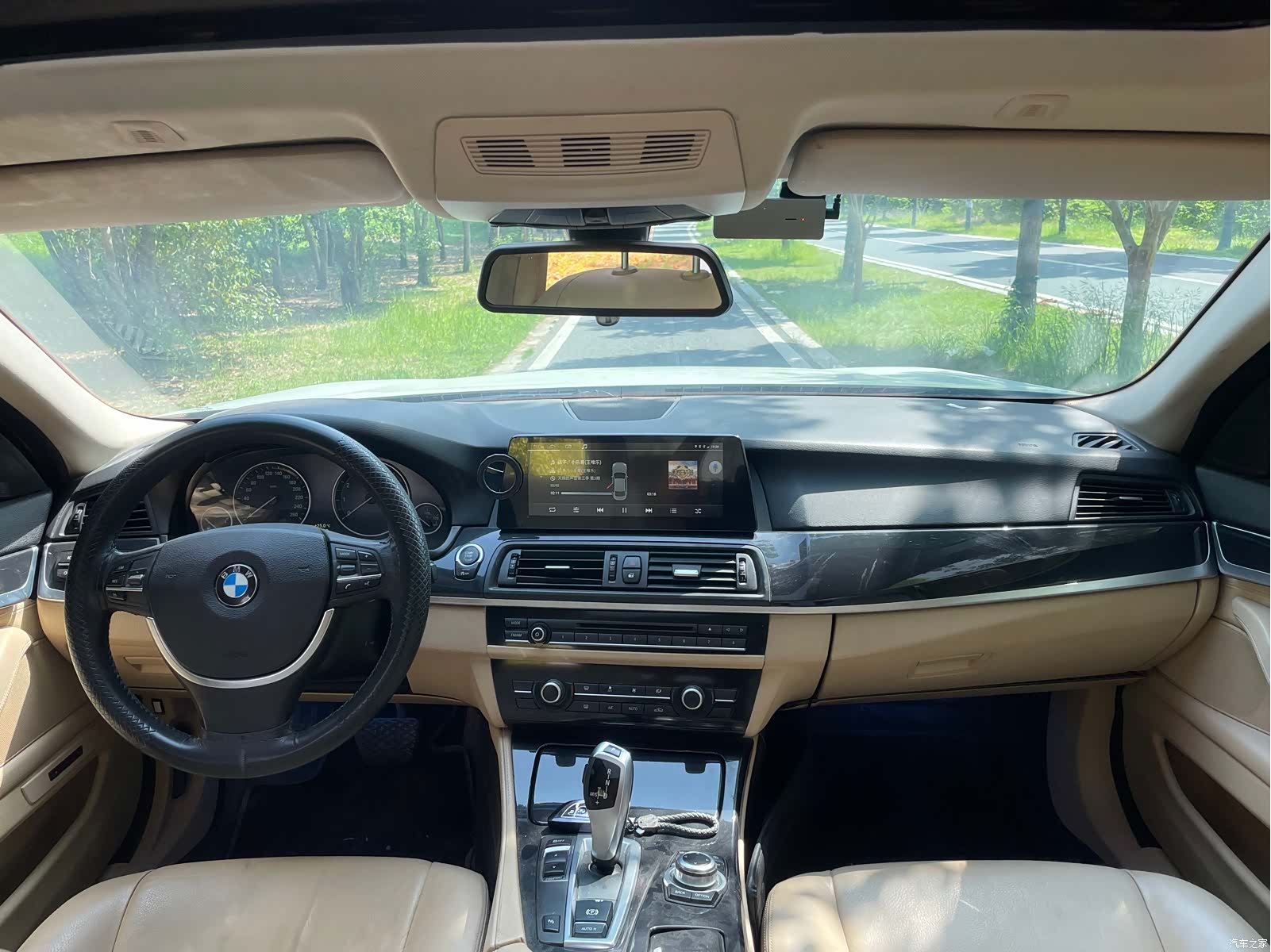 BMW 5 Series, 2015 все фото