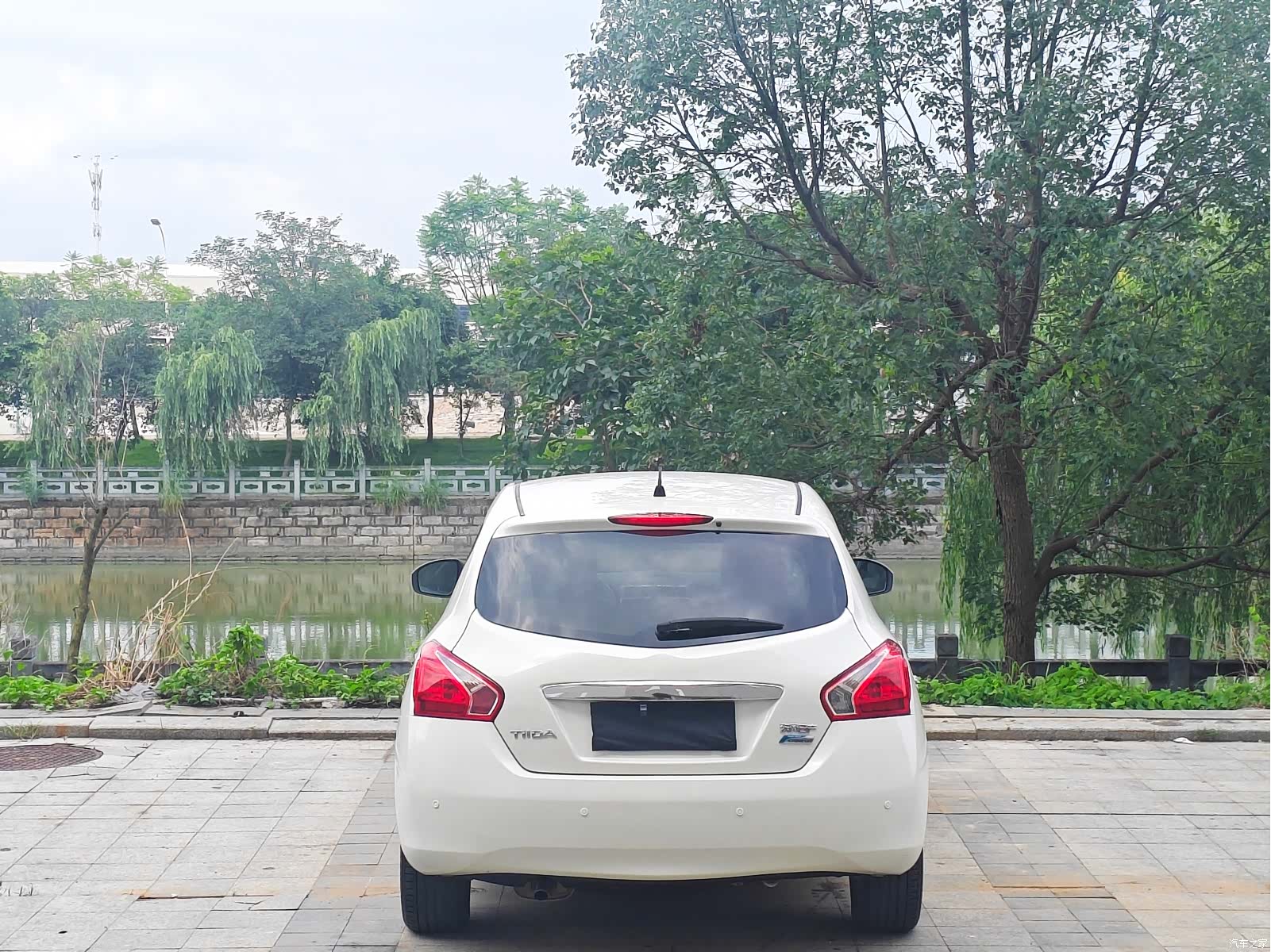 Nissan Tiida, 2012 3