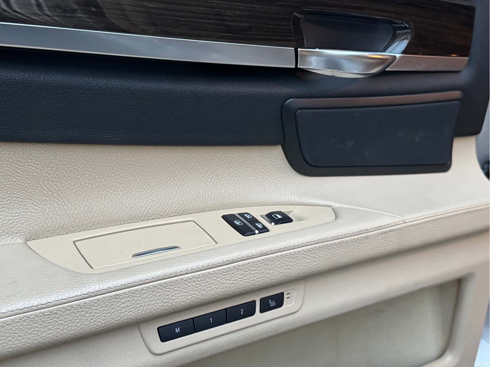 BMW 7 Series, 2012 15