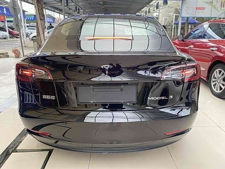 Tesla Model 3 Tesla Model 3