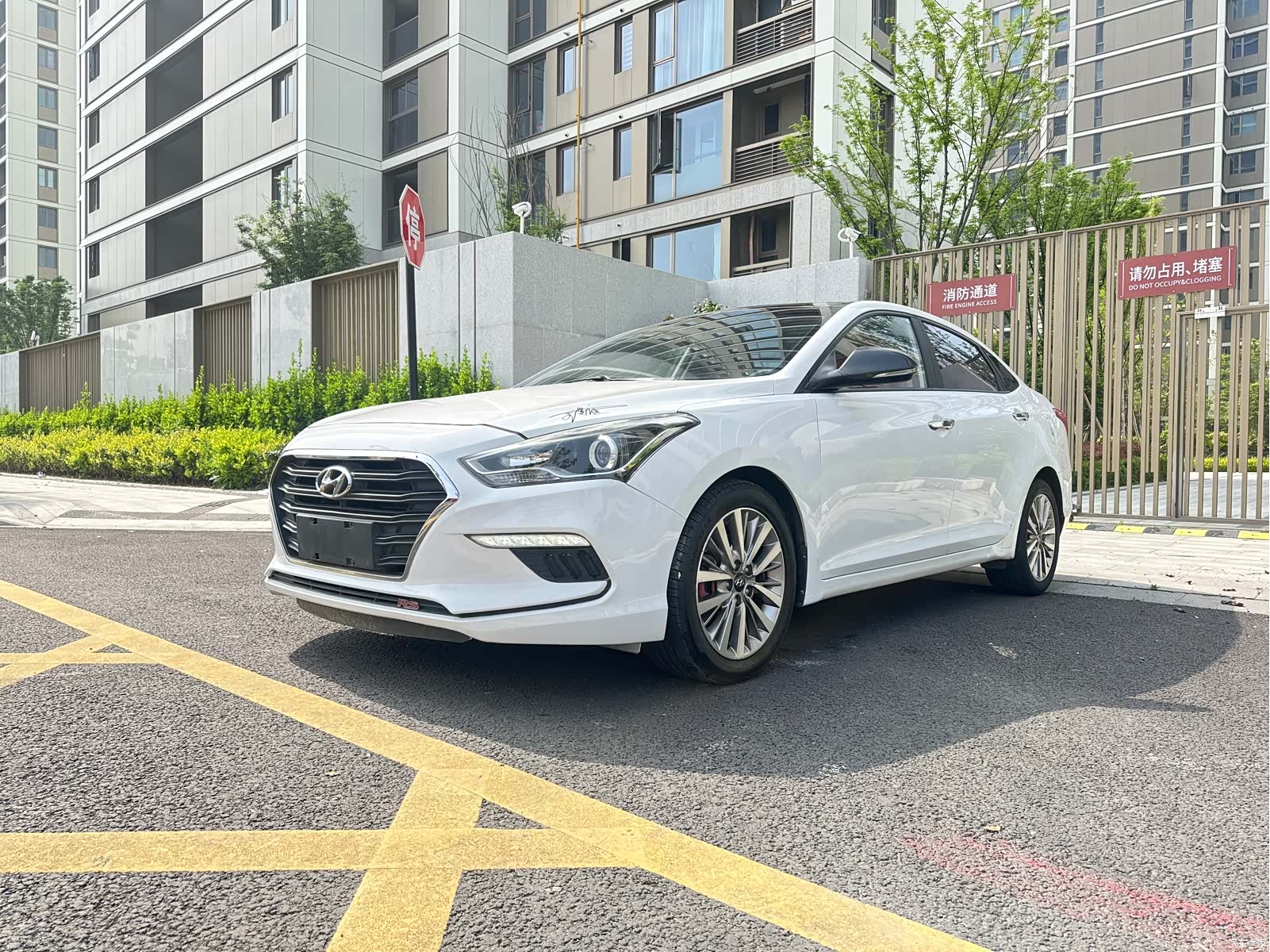 Hyundai GLS