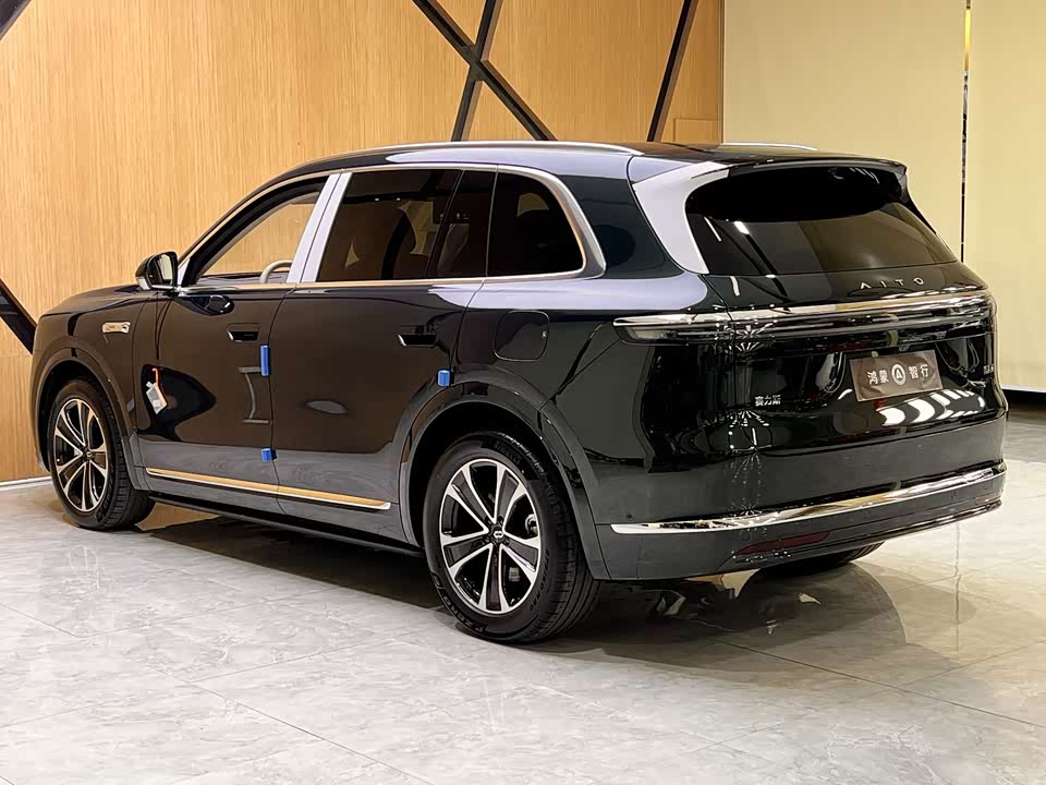 AITO Ask the world M7