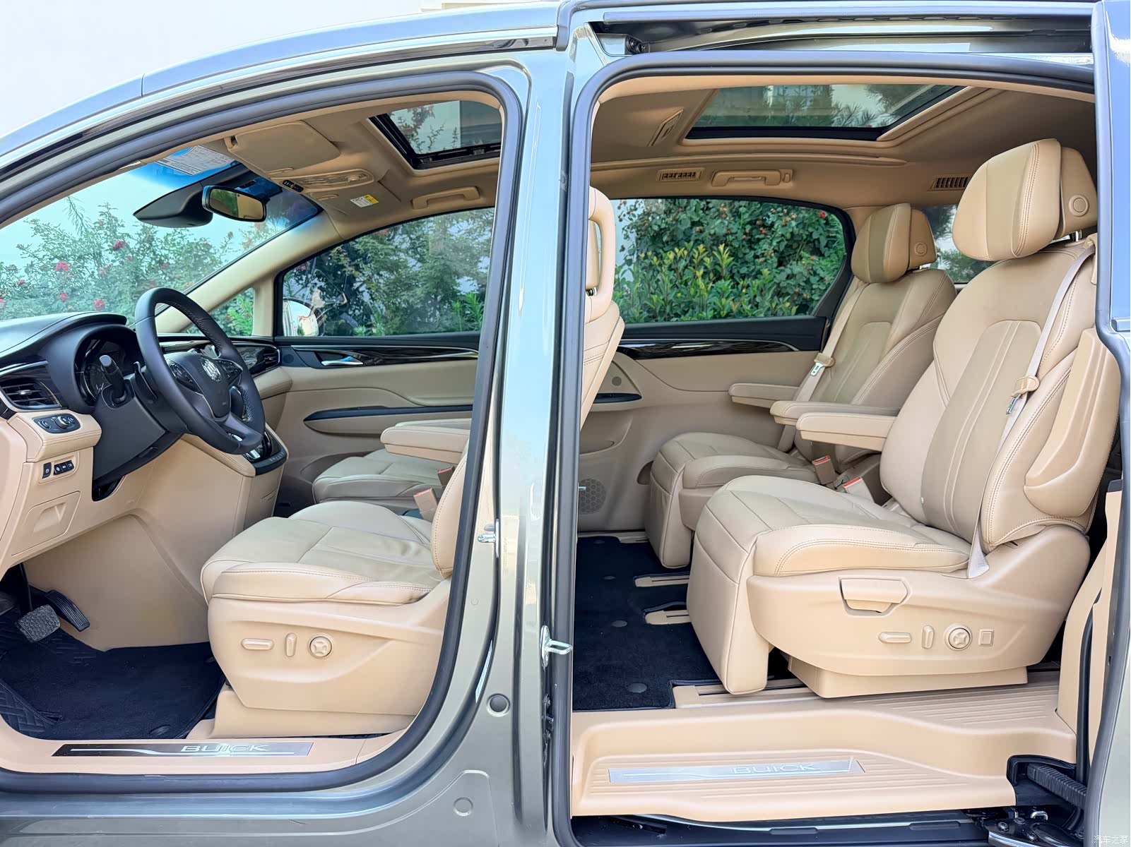 Buick GL8, 2019 10