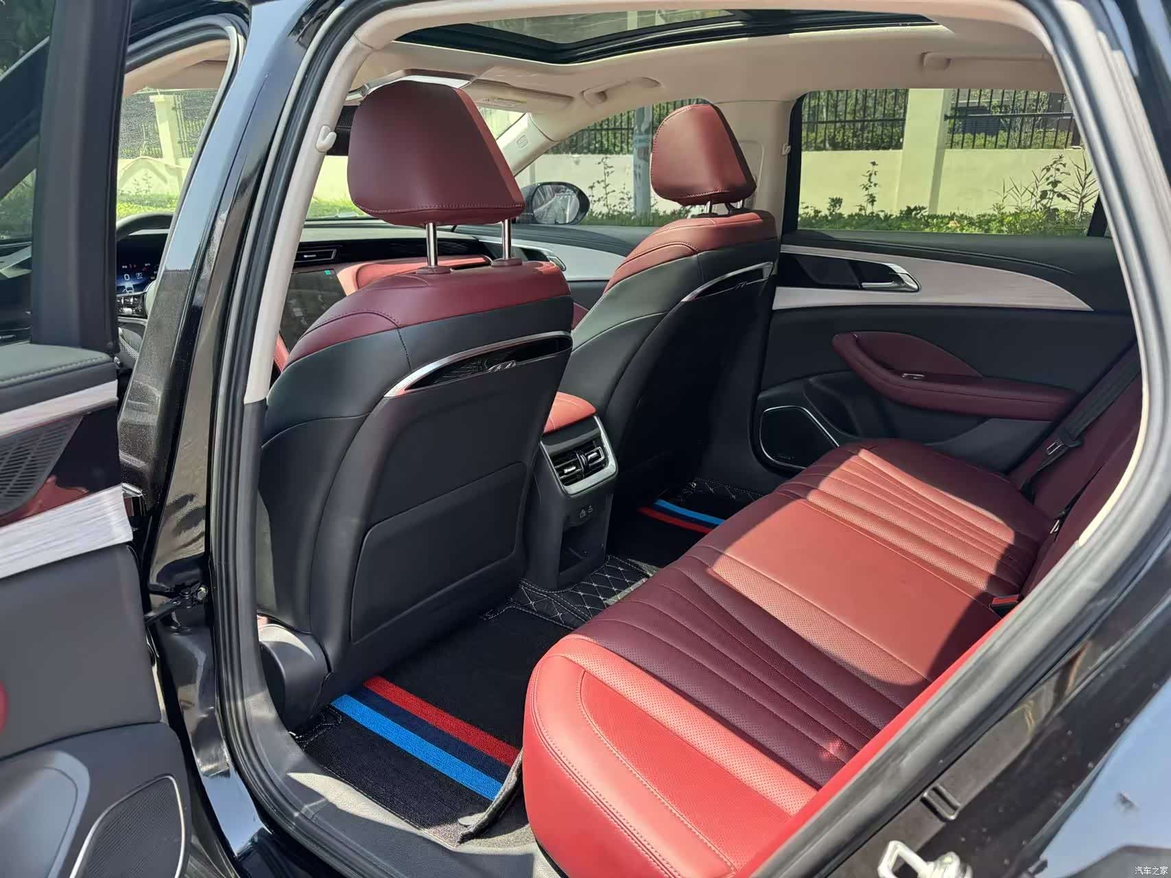 Hongqi H5, 2025 все фото