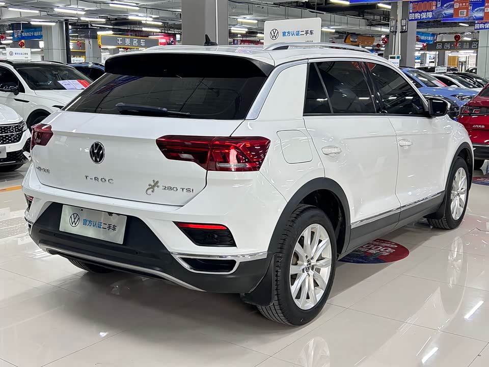 Volkswagen T-ROC exploring Songs