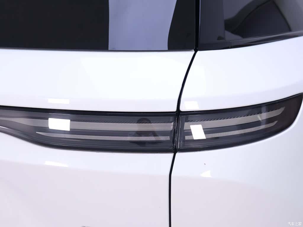 NIO ES8, 2023 9