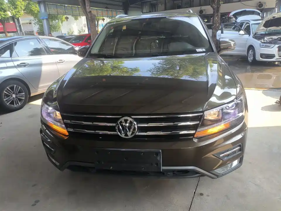 Volkswagen Tiguan L