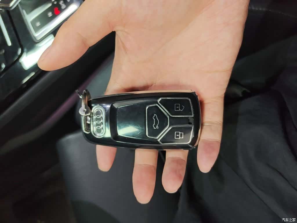 Audi A4L, 2023 9