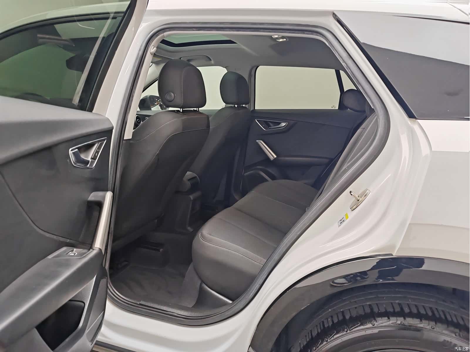 Audi Q2L, 2021 17