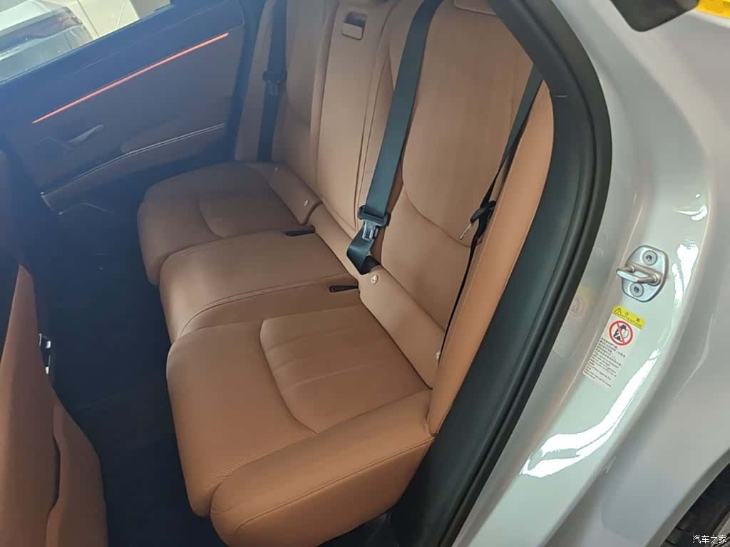 BYD Han, 2025 17