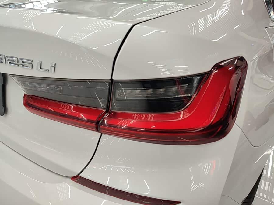 BMW 3 Series 2022, фото 7