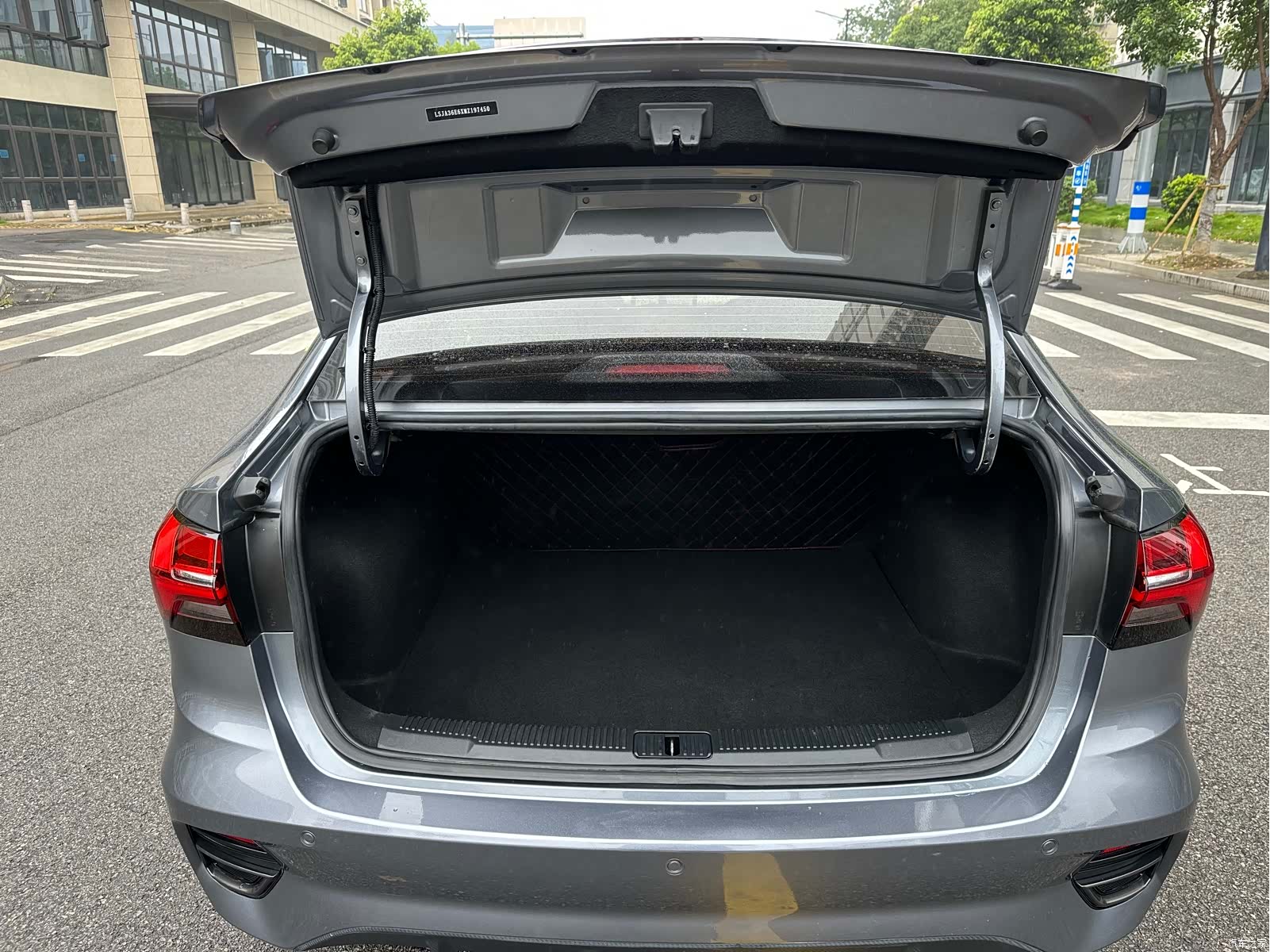 Roewe i5, 2021 11