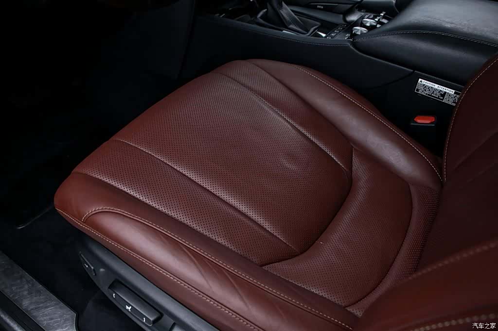 Lexus LX, 2019 13