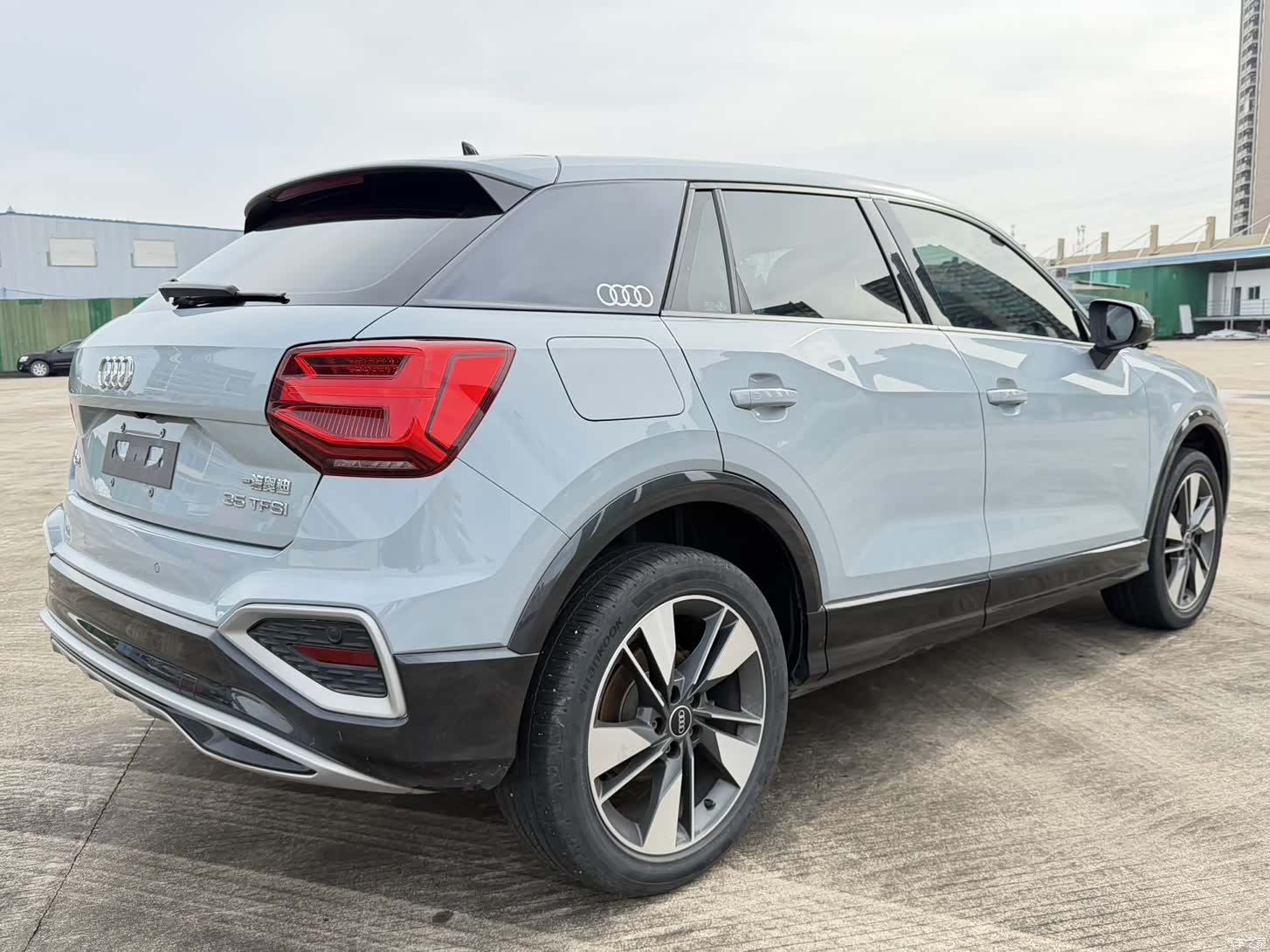Audi Q2L, 2022 все фото