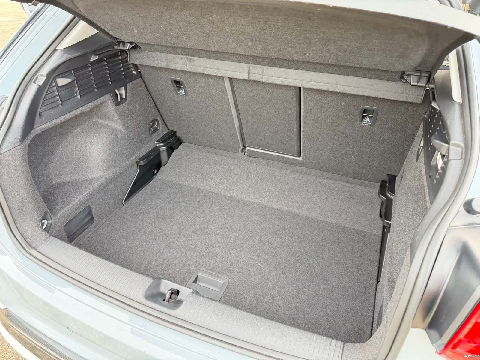 Audi Q2L, 2022 17