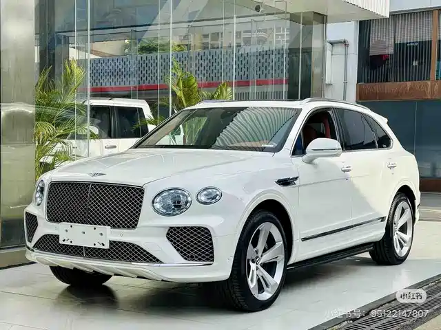 Bentley Bentayga 2023 — купить из Китая под заказ