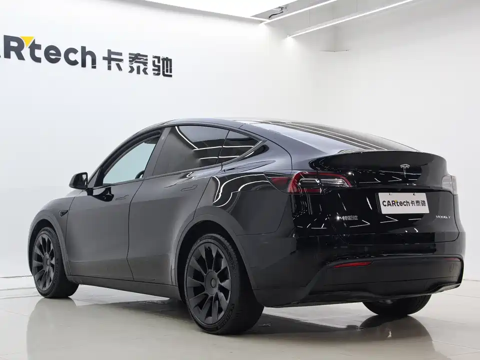 Tesla Model Y Tesla Model Y