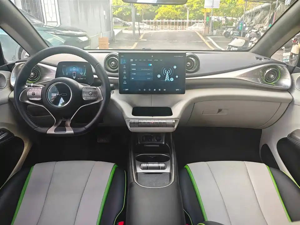 BYD dolphin BYD dolphin
