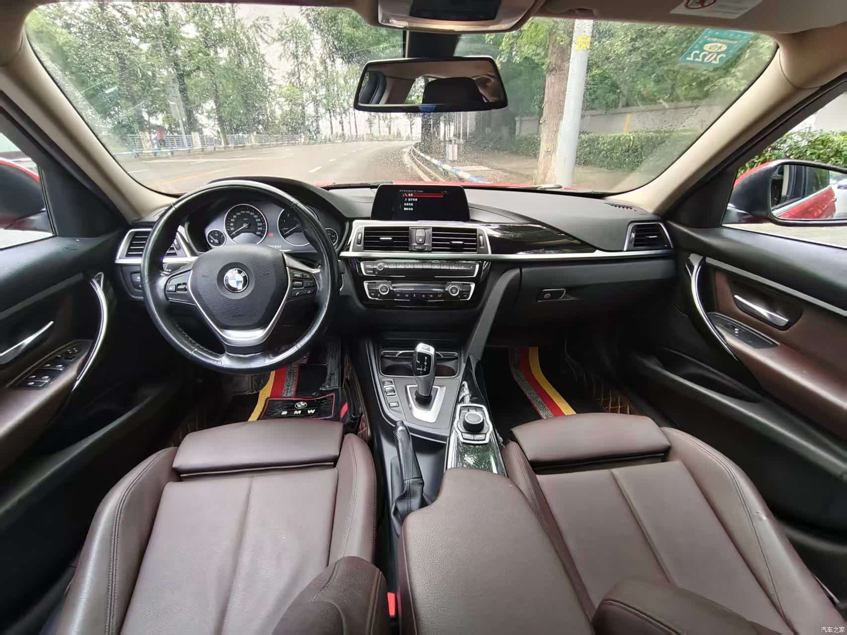 BMW 3 Series, 2018 все фото