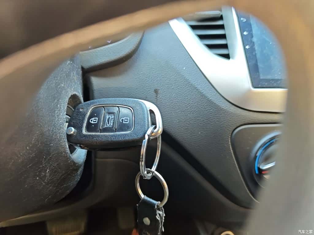 Hyundai GLS, 2017 9