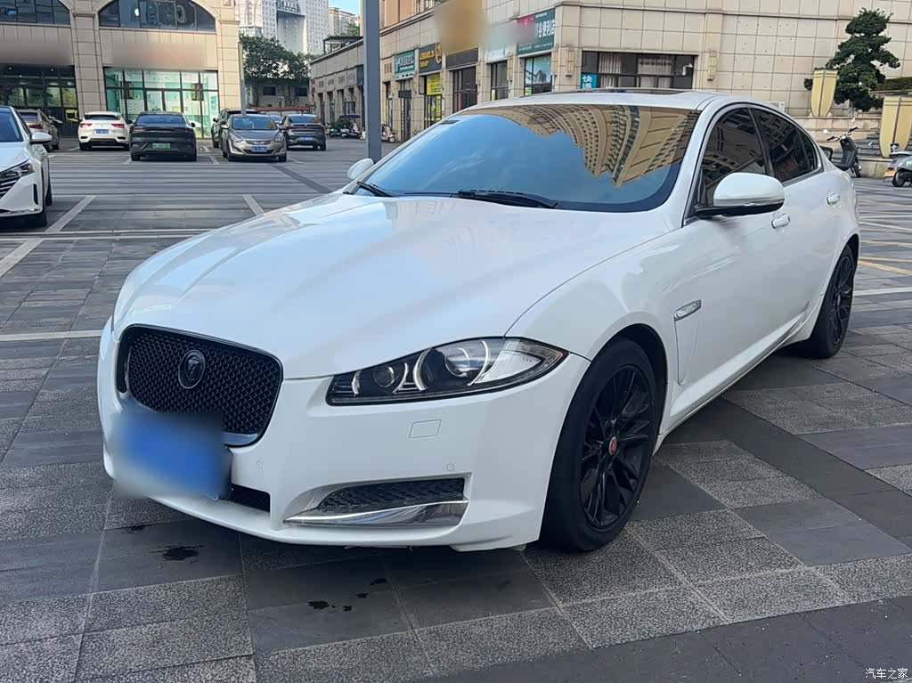 Jaguar XF, 2014 1