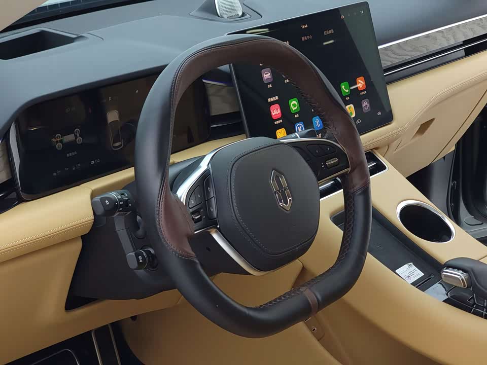 AITO Ask the world M5