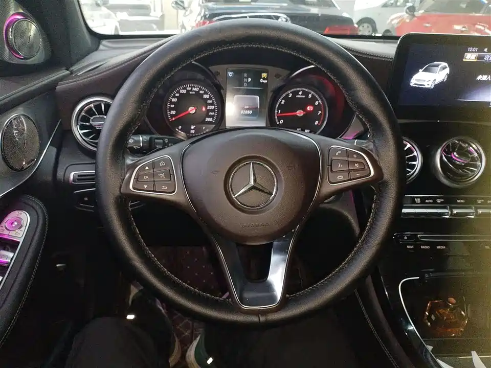 Mercedes-Benz GLC Mercedes-Benz GLC