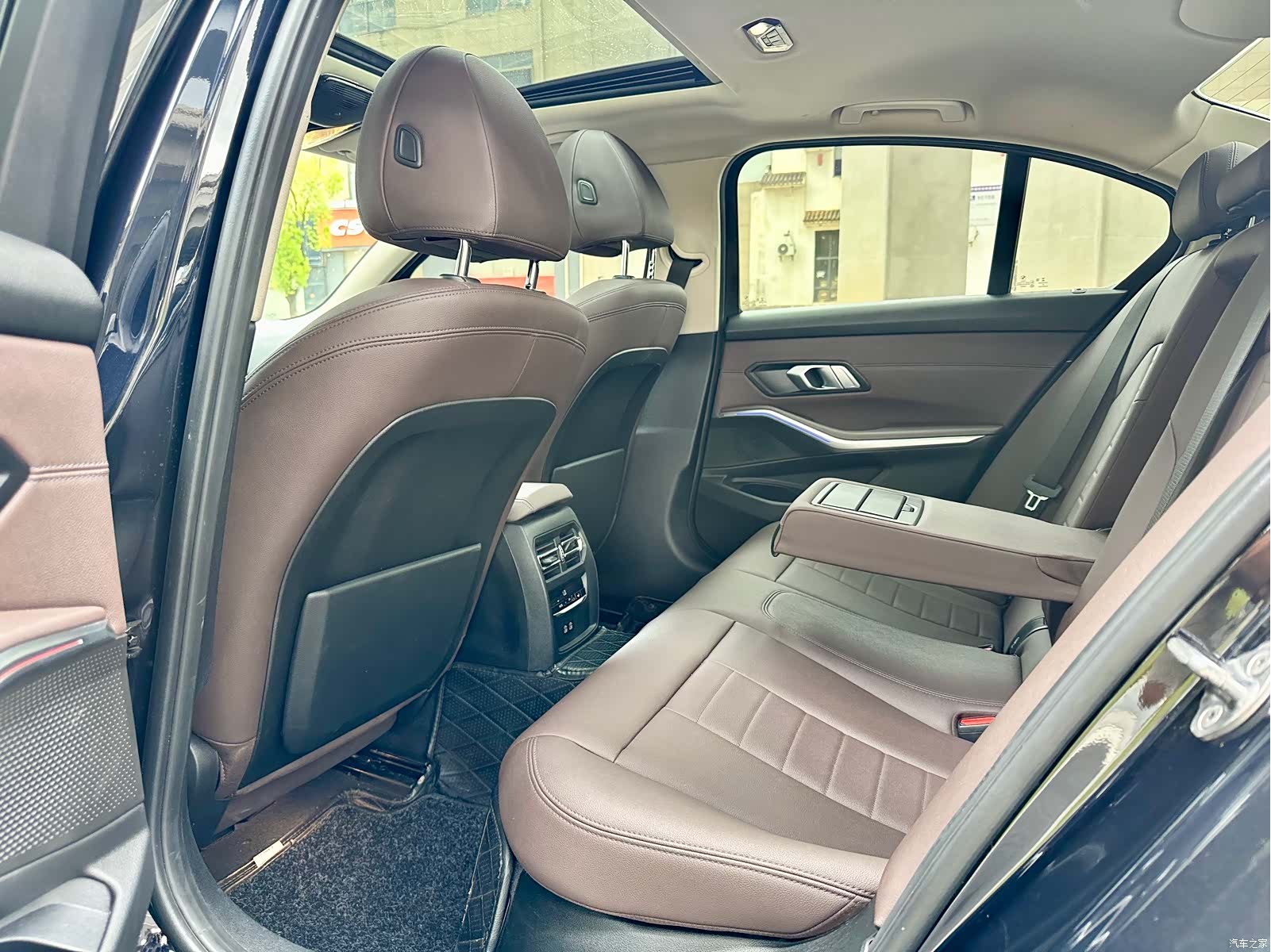 BMW 3 Series, 2021 11