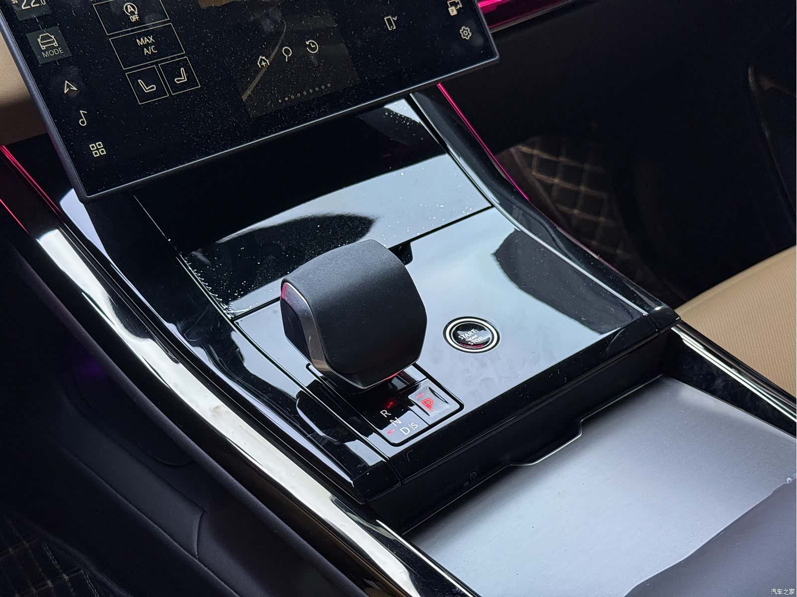 Land Rover Range Rover, 2026 12