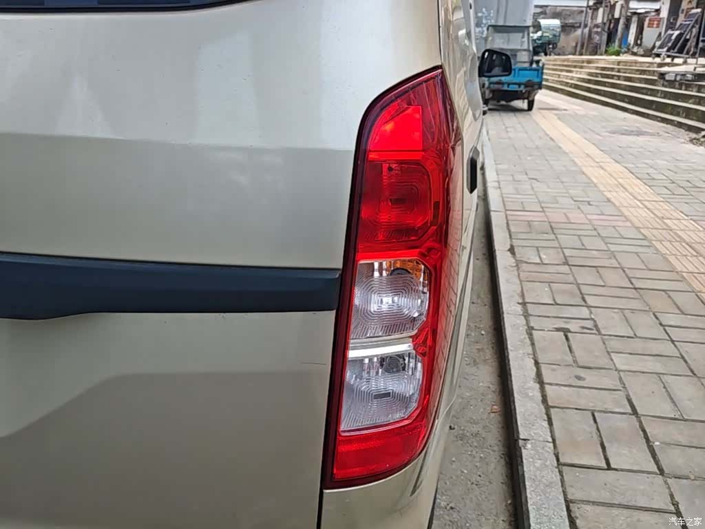 Wuling Hongguang, 2022 8