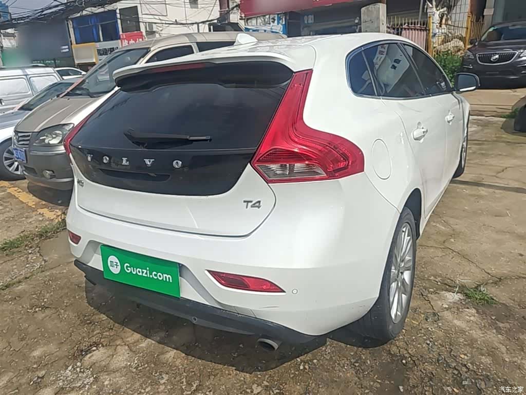 Volvo V40, 2015 7