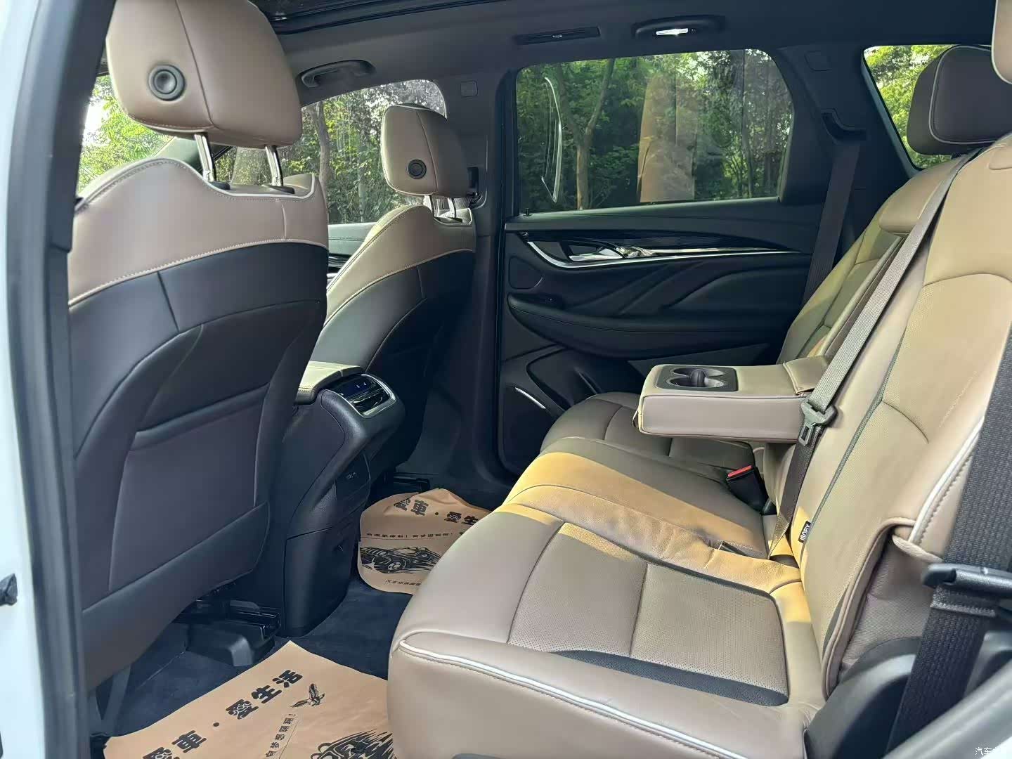 Buick Enclave, 2020 6