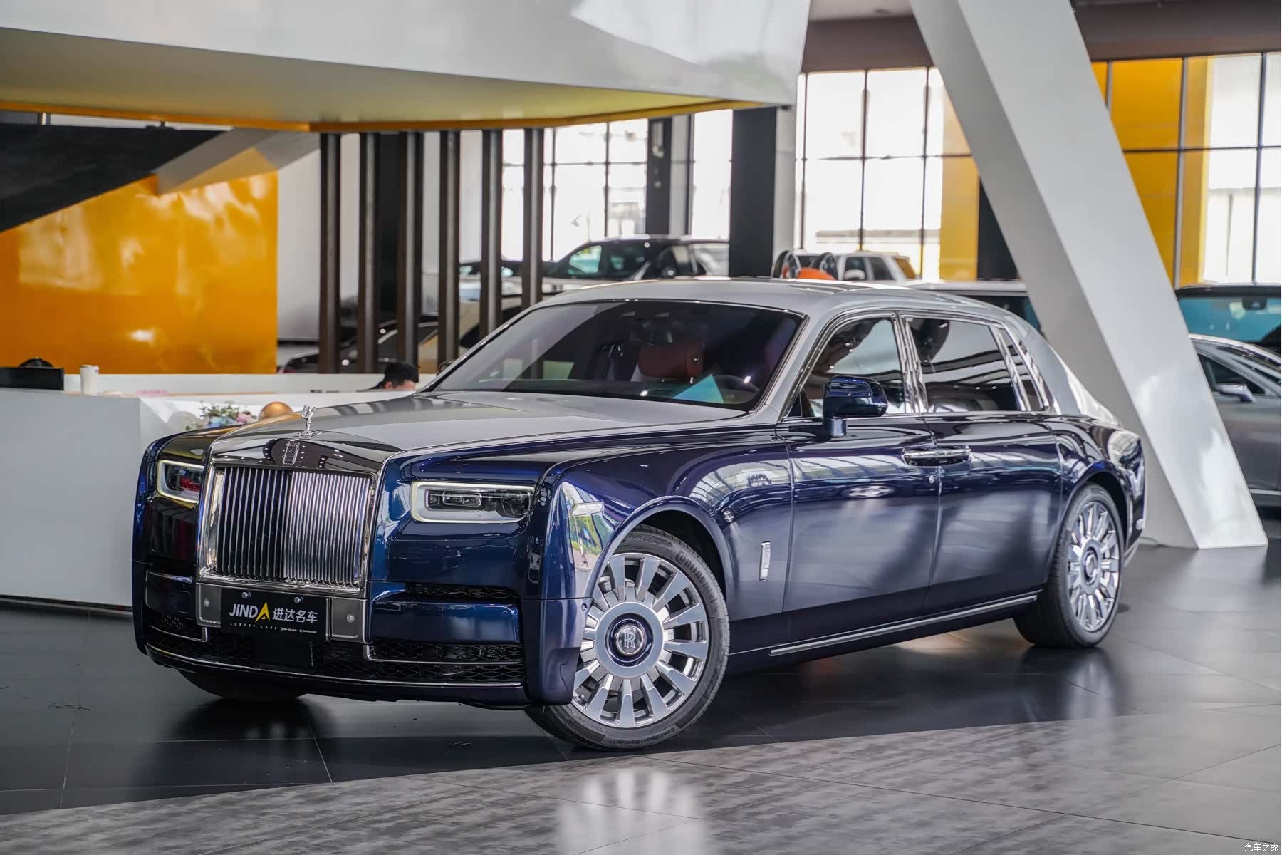 Rolls-Royce Phantom, 2021 1