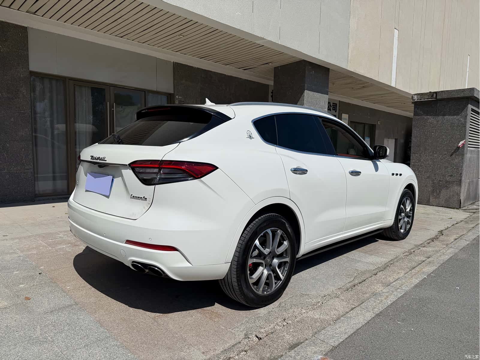Maserati Levante, 2017 8